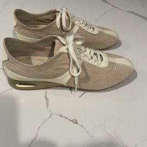 Ladies shoes, new, Cole Haan